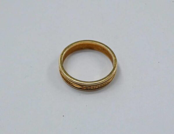 9ct Gold Textured Wedding Band