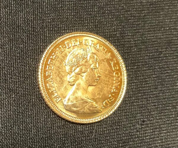 1982 Elizabeth II Gold Half Sovereign - Image 2