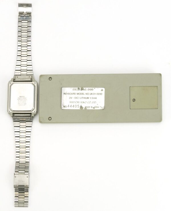 Vintage Seiko Data-2000 Digital Wristwatch Computer Calculator - Image 4