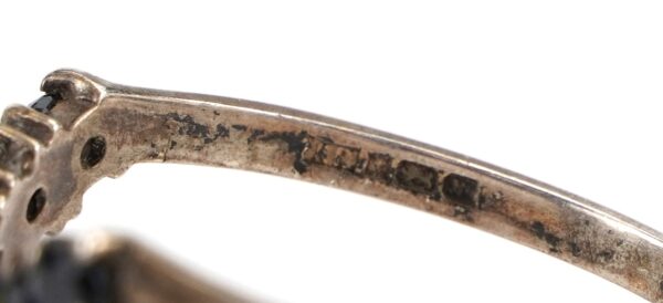 Fifteen Silver and Unmarked Silver Rings - Image 4